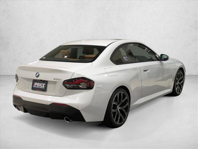 Used 2024 BMW 230i Coupe w/ Convenience Package RWD image 5
