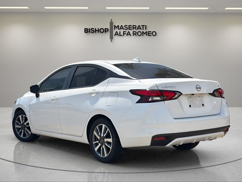 Used 2024 Nissan Versa SV FWD image 3