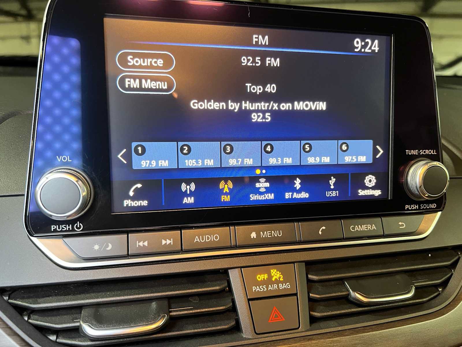 Used 2024 Nissan Altima 2.5 SV FWD image 35