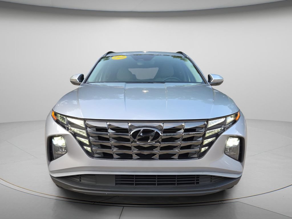 Used 2022 Hyundai Tucson SEL w/ Convenience + Premium Package FWD image 4