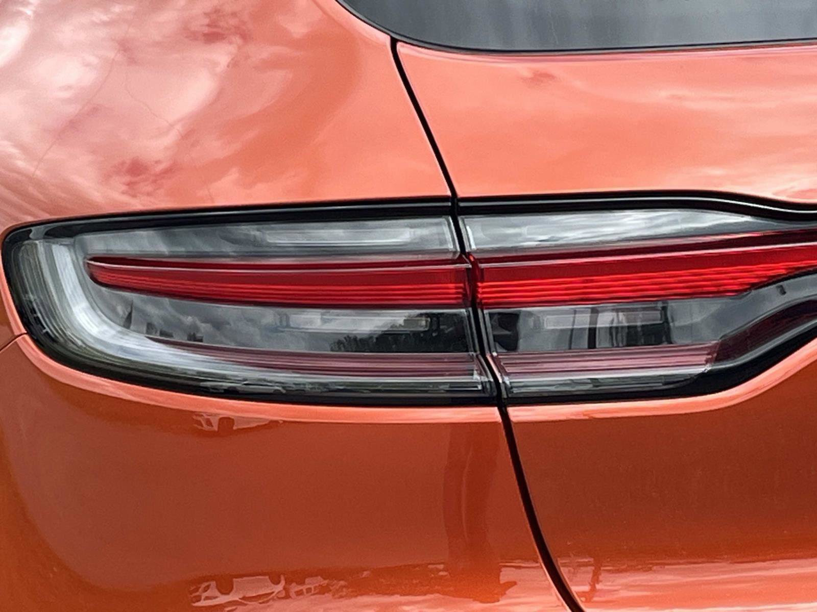 Used 2022 Porsche Macan S image 9