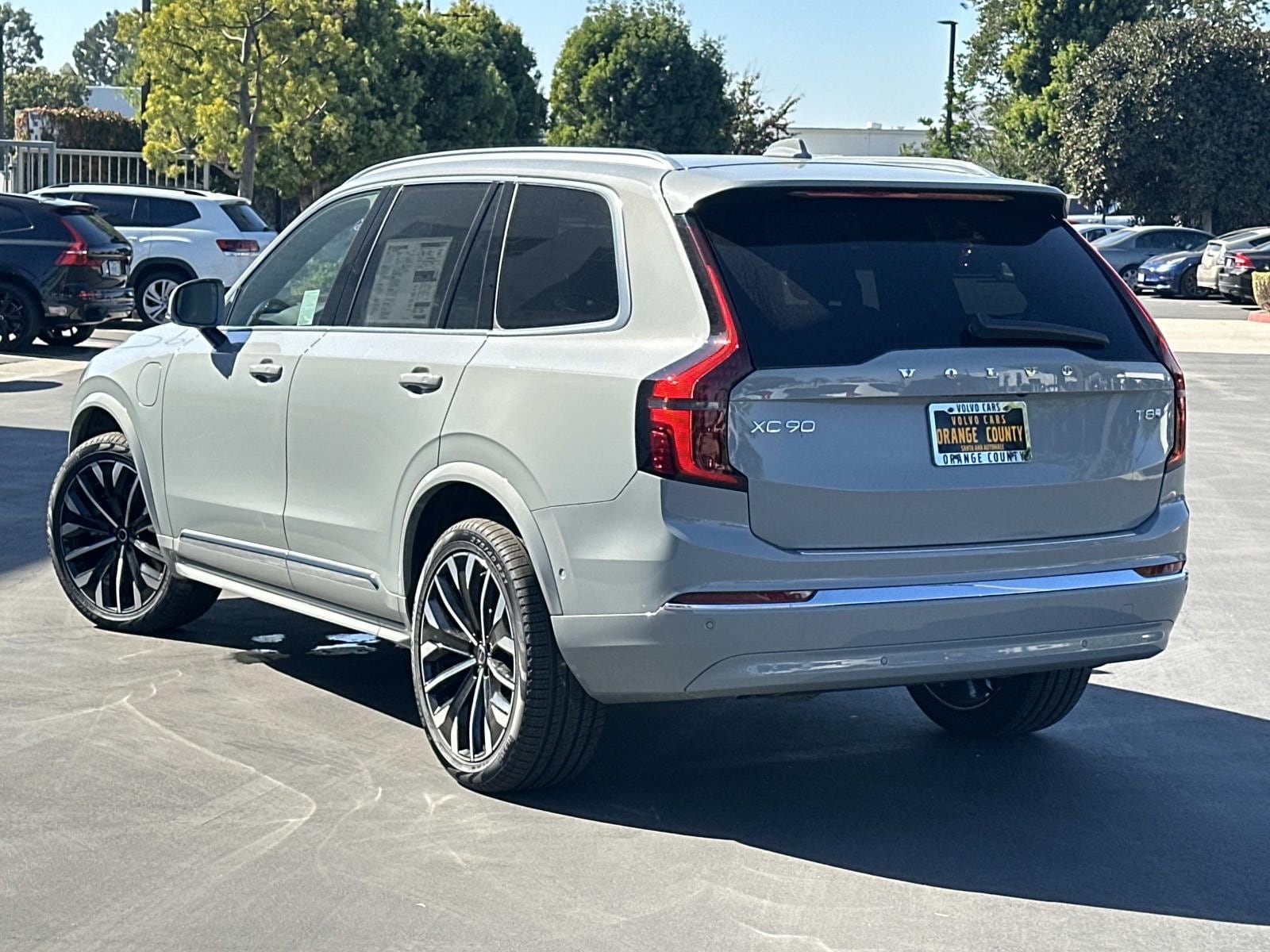 New 2026 Volvo XC90 T8 Plus w/ Protection Package Premier AWD/4WD image 5