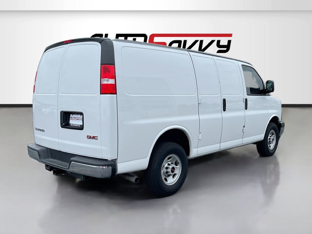Used 2025 GMC Savana 3500 w/ Driver Convenience Package RWD image 7