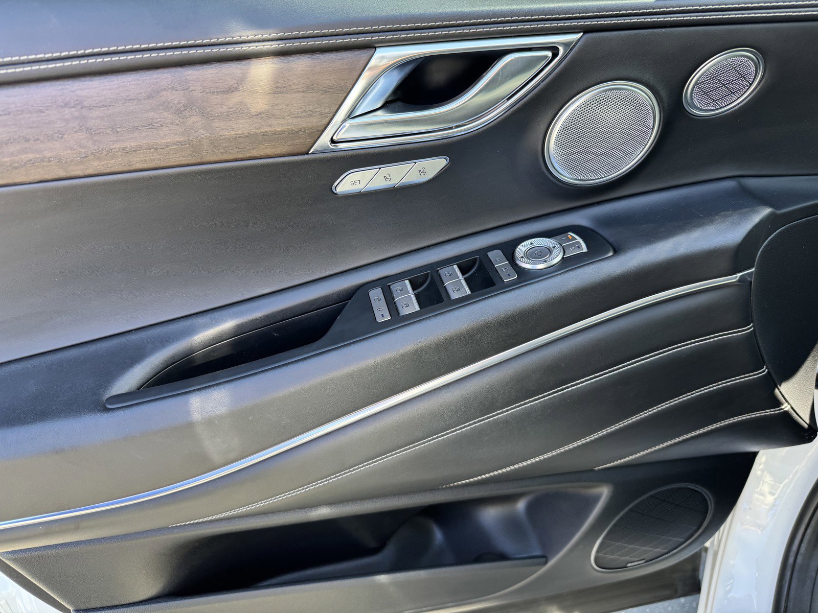 Used 2023 Genesis GV80 2.5T w/ Advanced Package image 17