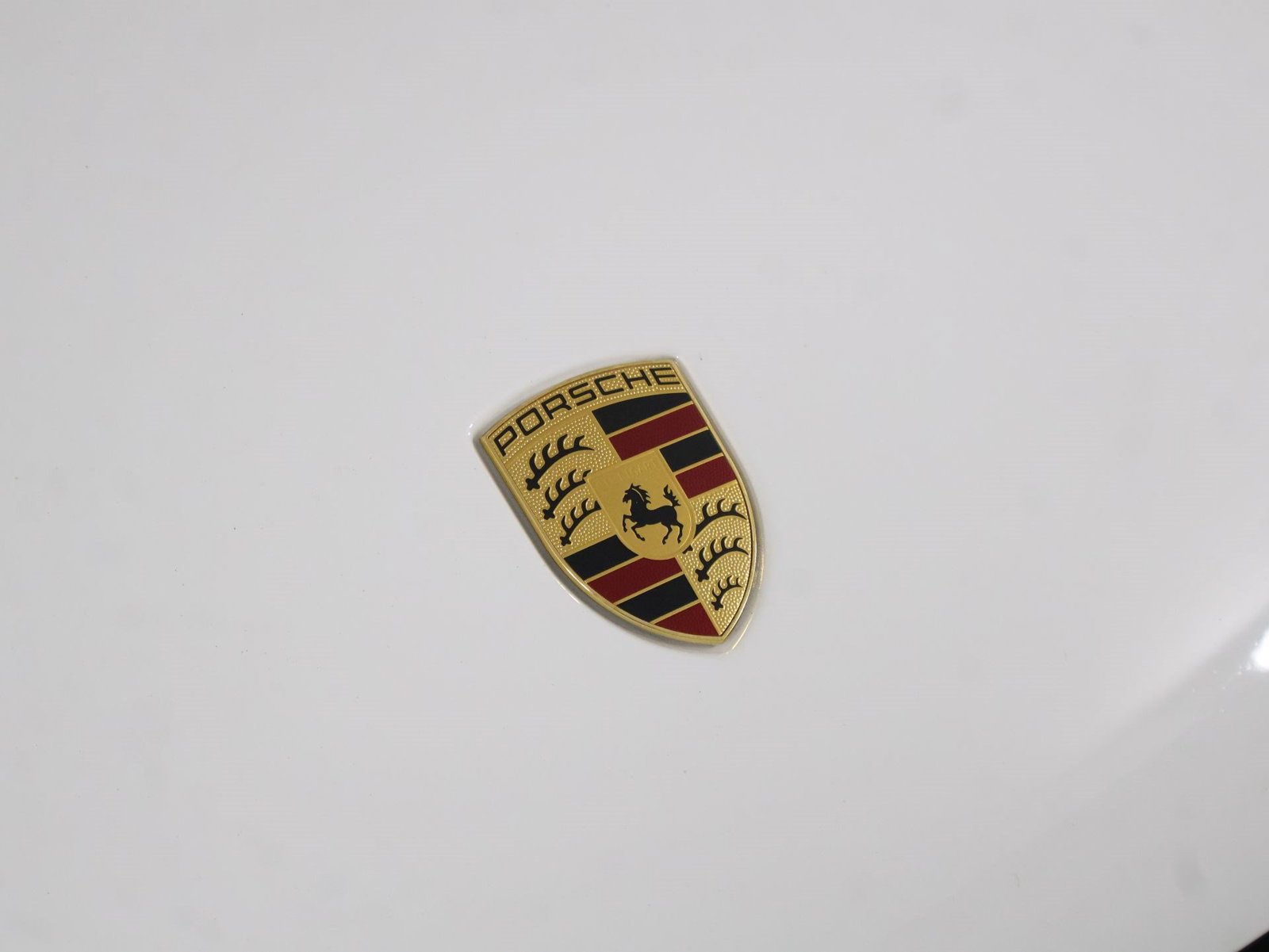 Certified 2023 Porsche Macan AWD/4WD image 29