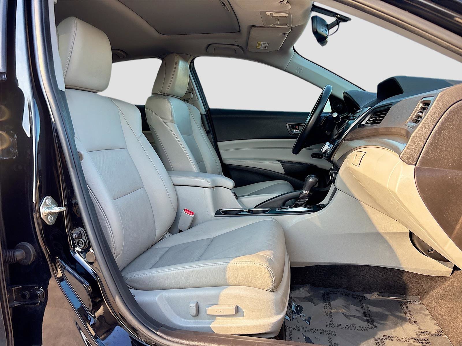 Used 2017 Acura ILX w/ Premium Package image 29