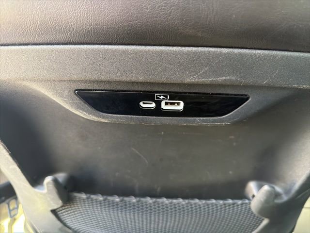 Used 2023 Chrysler Pacifica Limited FWD image 20