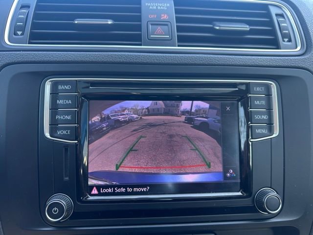 Used 2016 Volkswagen Jetta SE image 24