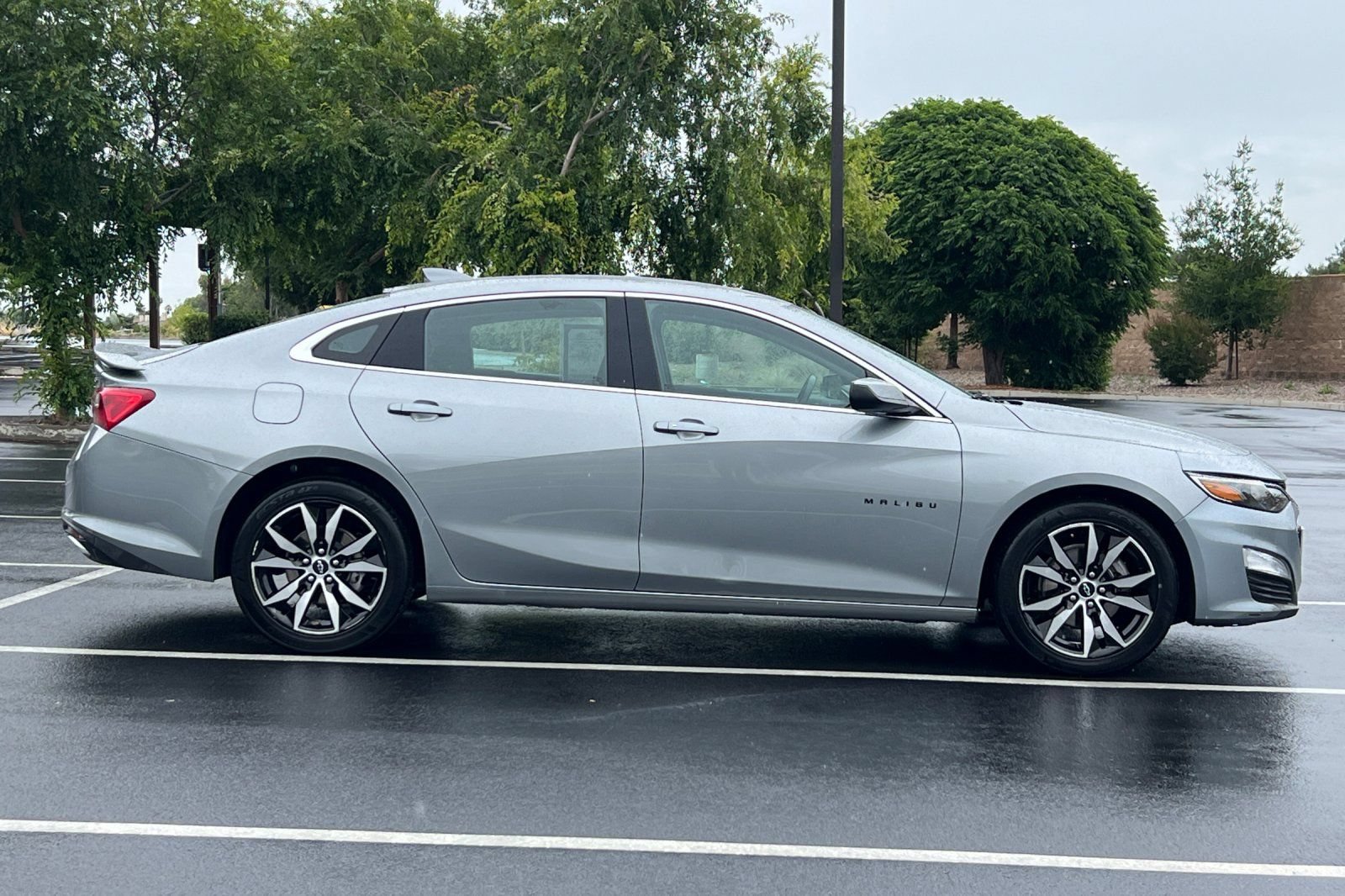 Used 2025 Chevrolet Malibu RS FWD image 10