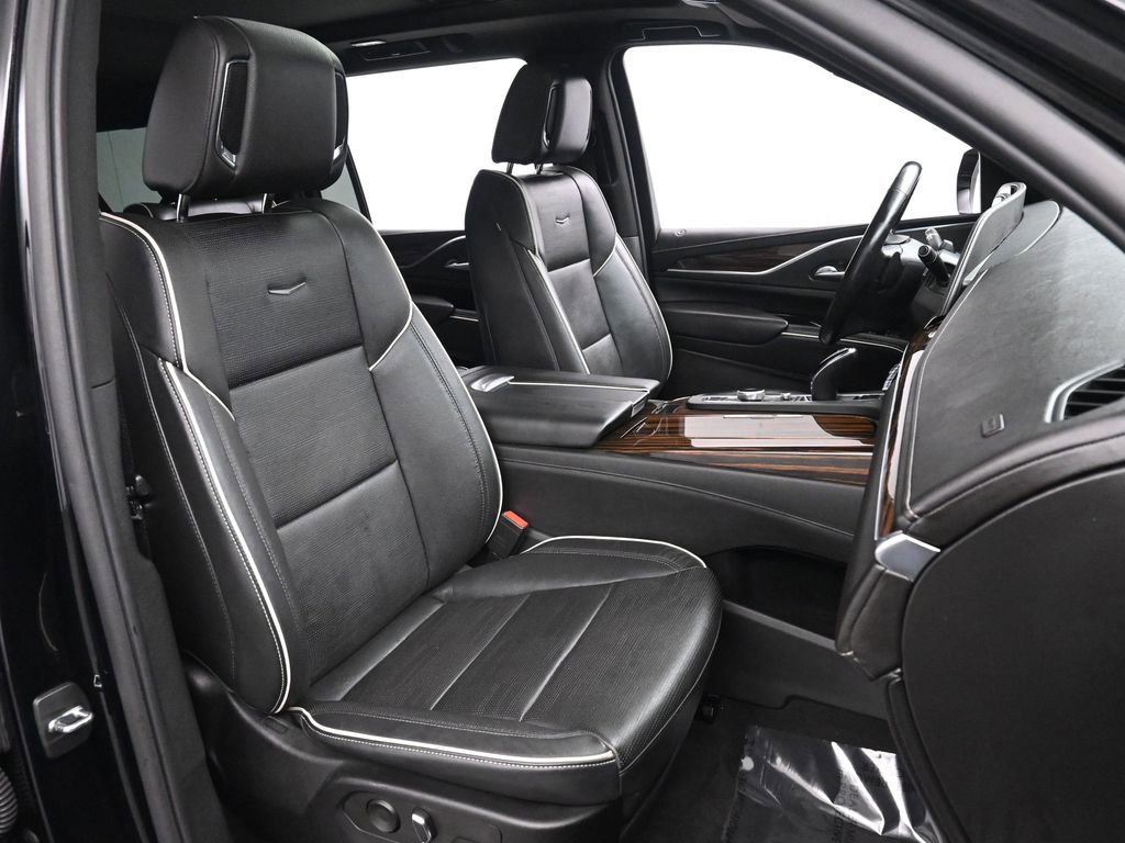 Used 2023 Cadillac Escalade ESV Premium Luxury image 23