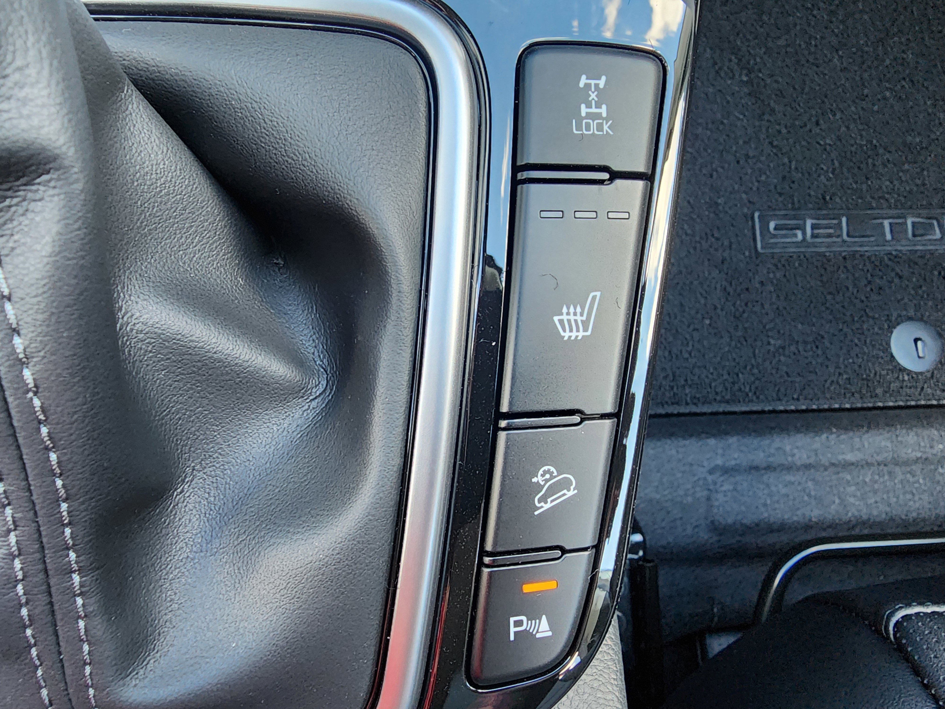 New 2026 Kia Seltos SX image 23