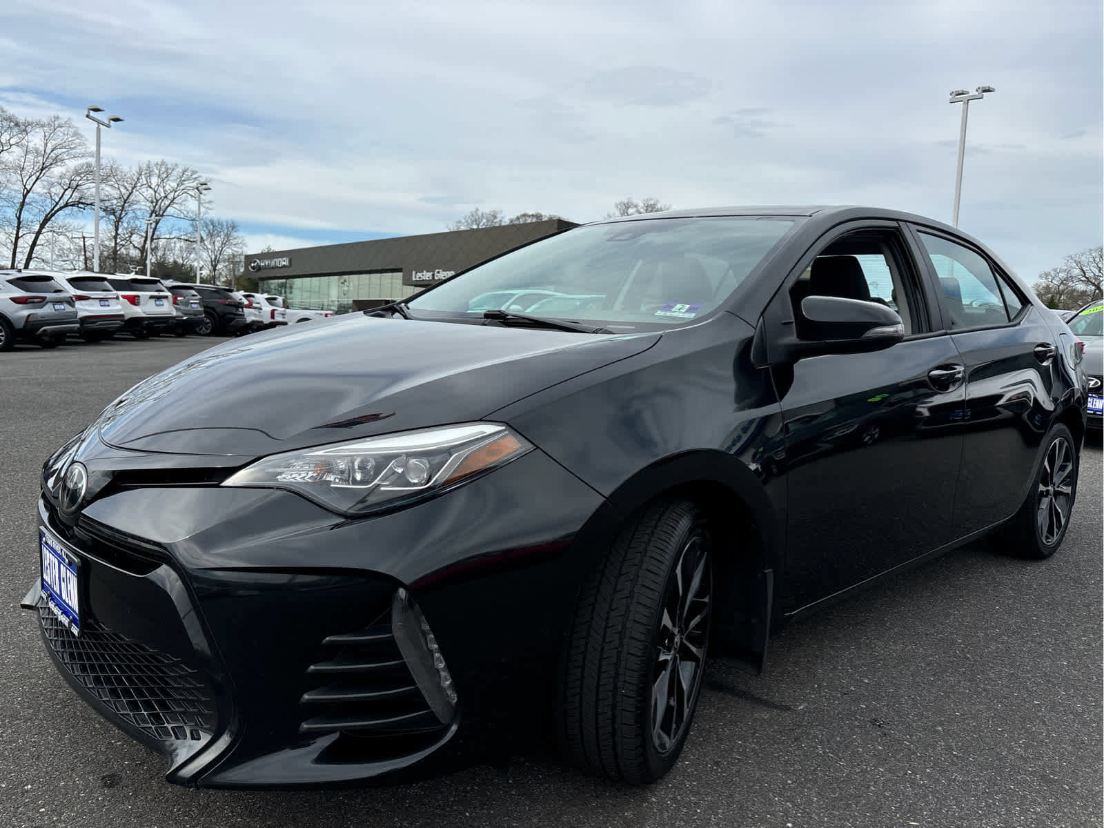 Used 2019 Toyota Corolla SE w/ SE Premium Package image 5