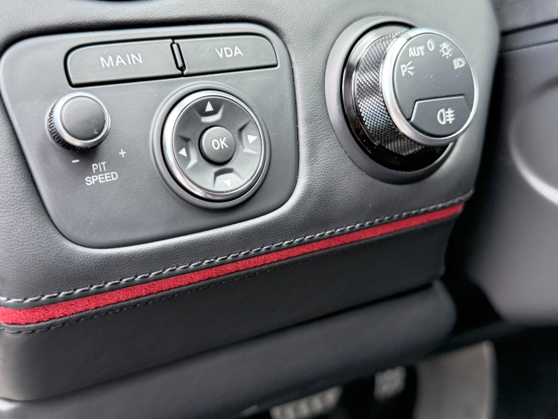 Used 2012 Ferrari FF image 12