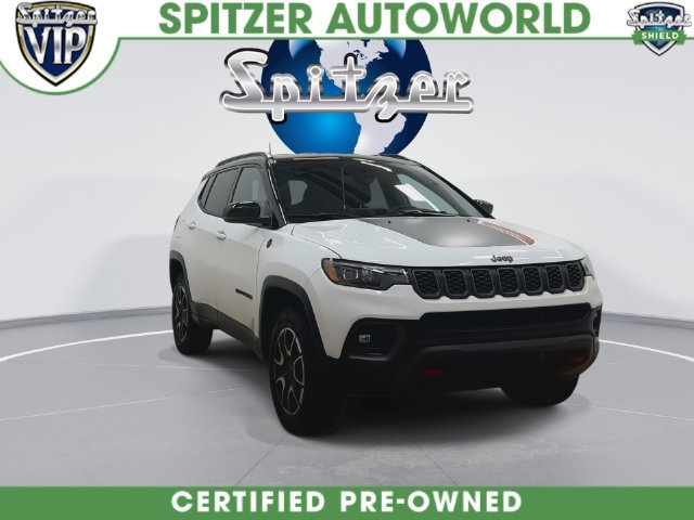 Used 2025 Jeep Compass Trailhawk w/ Trailhawk Elite Group AWD/4WD image 7