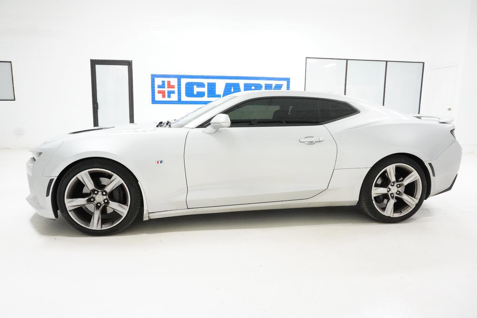 Used 2018 Chevrolet Camaro SS image 8