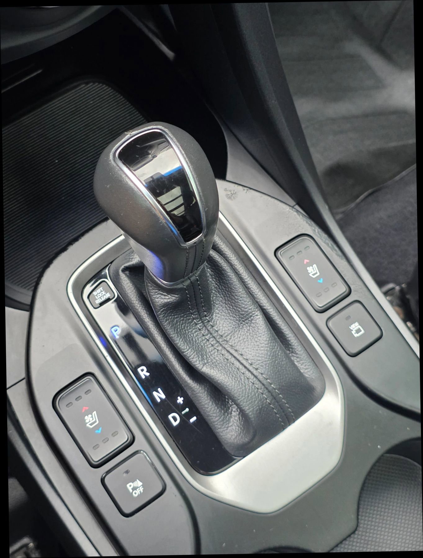 Used 2018 Hyundai Santa Fe Sport image 17