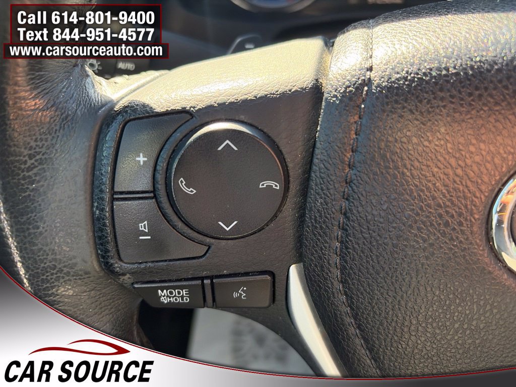Used 2017 Toyota Corolla SE FWD image 12
