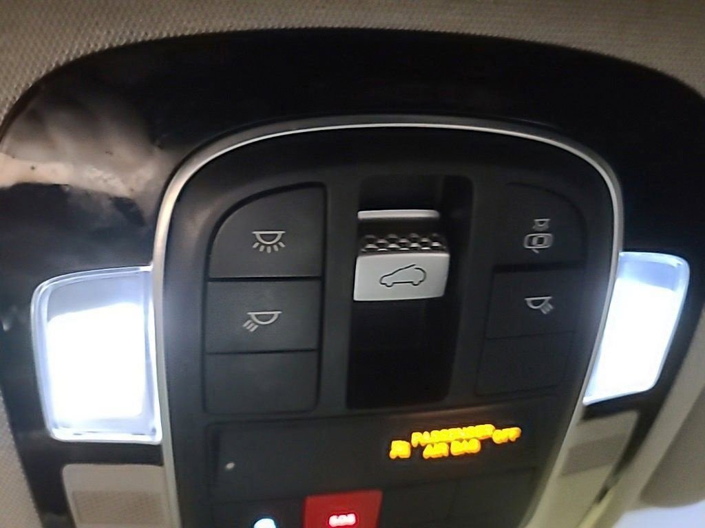 Certified 2022 Hyundai Santa Fe Limited w/ Cargo Package image 25