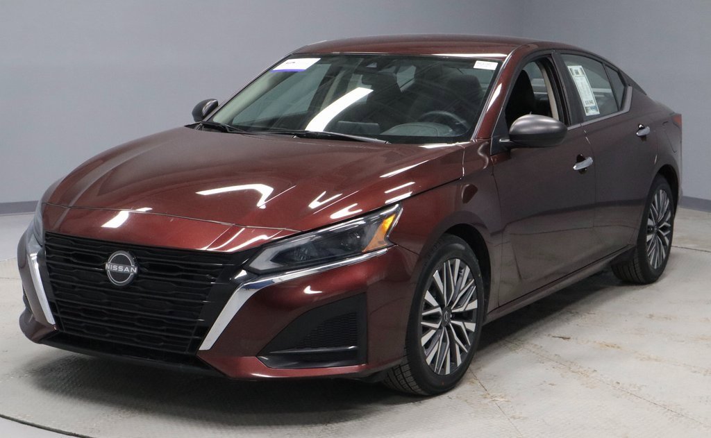 Certified 2024 Nissan Altima 2.5 SV image 6