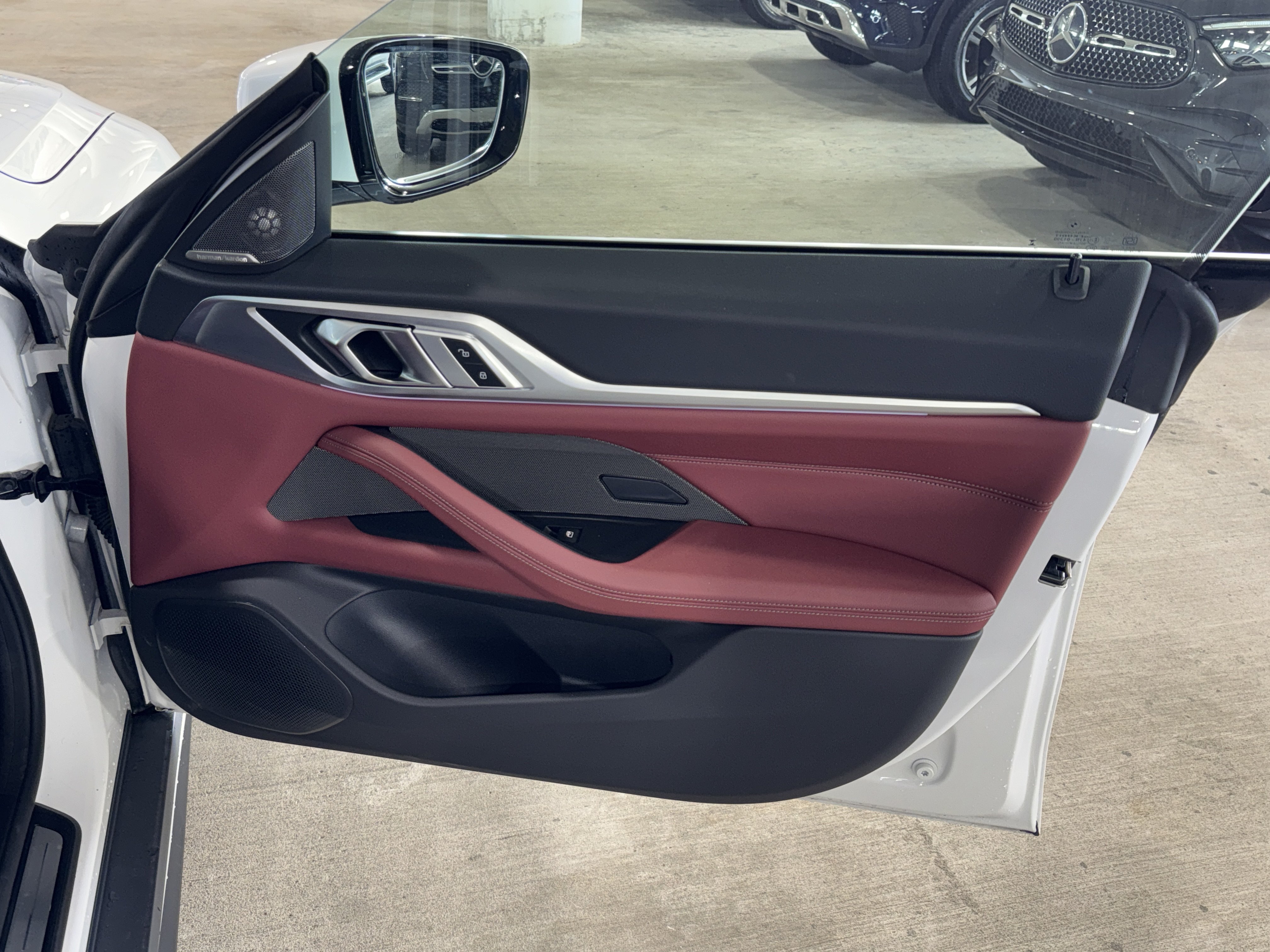 Used 2025 BMW i4 eDrive40 w/ Premium Package RWD image 9