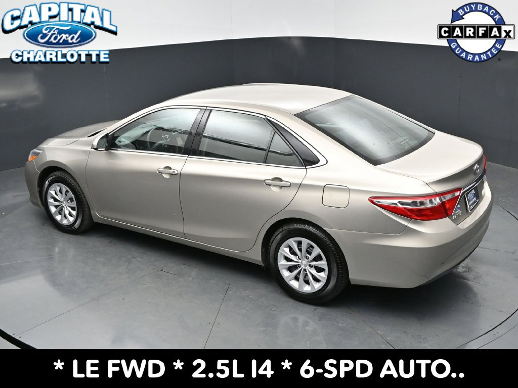 Used 2015 Toyota Camry LE FWD image 29