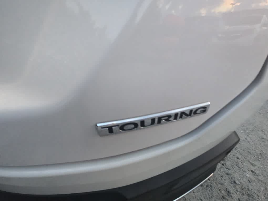 Used 2023 Honda Pilot Touring image 11