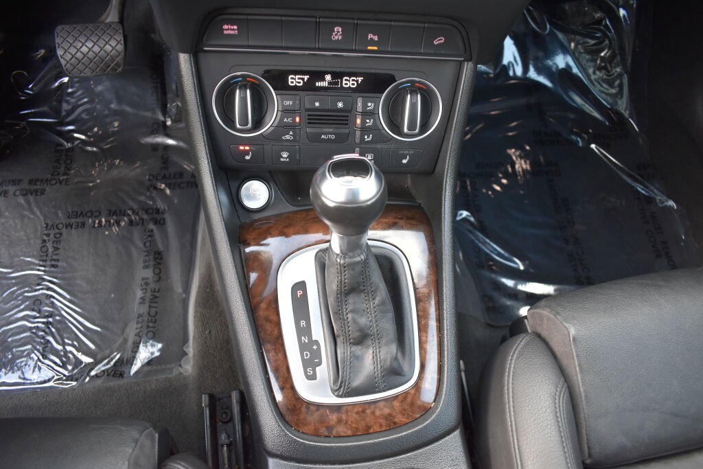 Used 2017 Audi Q3 2.0T Prestige w/ Prestige Package image 24