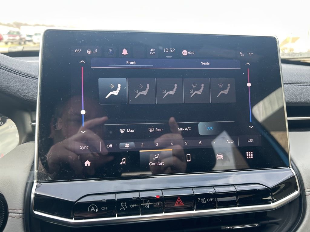 Used 2024 Jeep Compass Limited AWD/4WD image 28