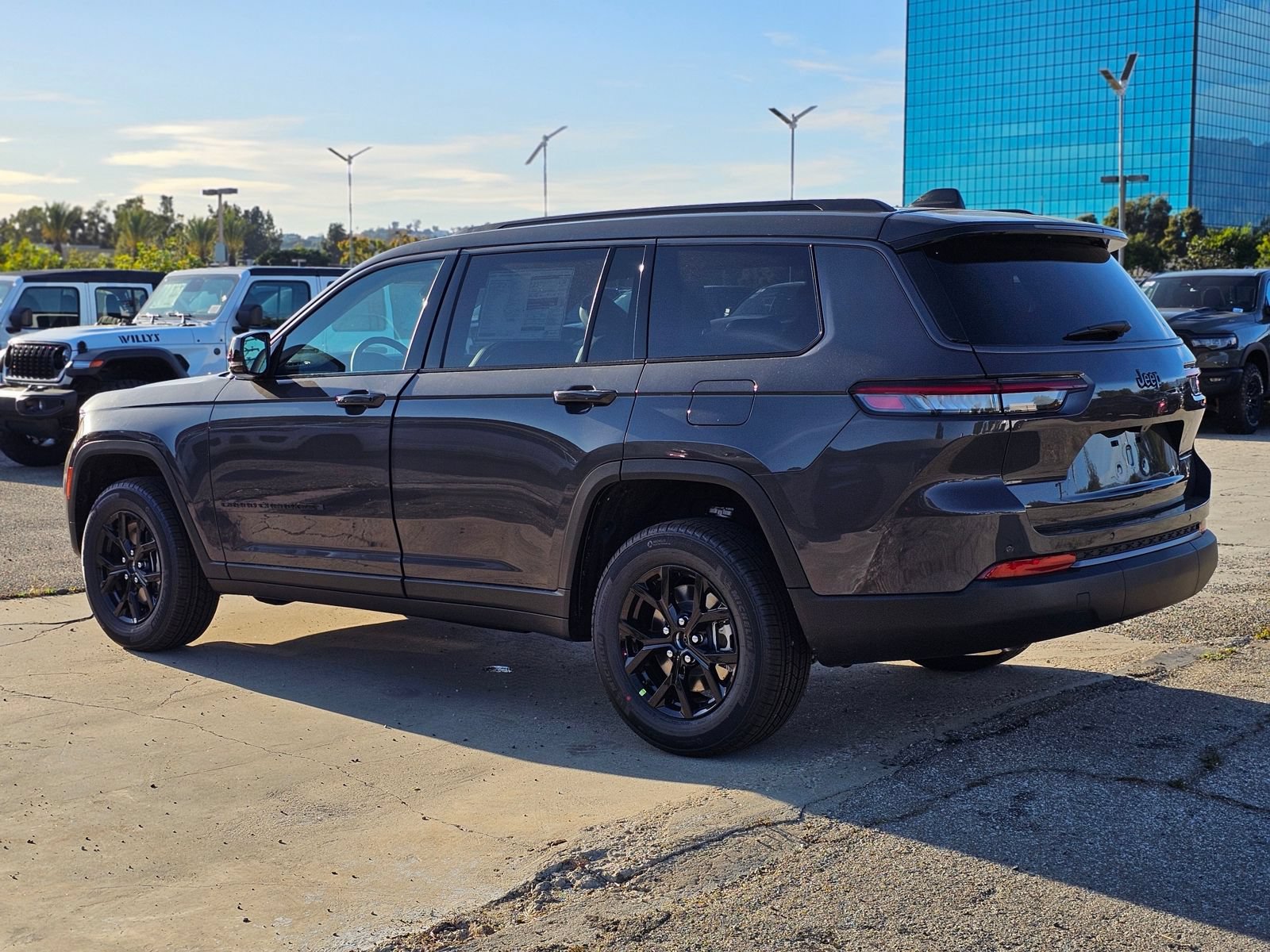 New 2026 Jeep Grand Cherokee L Altitude RWD image 5