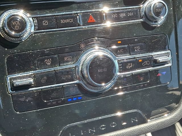 Used 2022 Lincoln Corsair Reserve w/ Equipment Group 201A AWD/4WD image 17