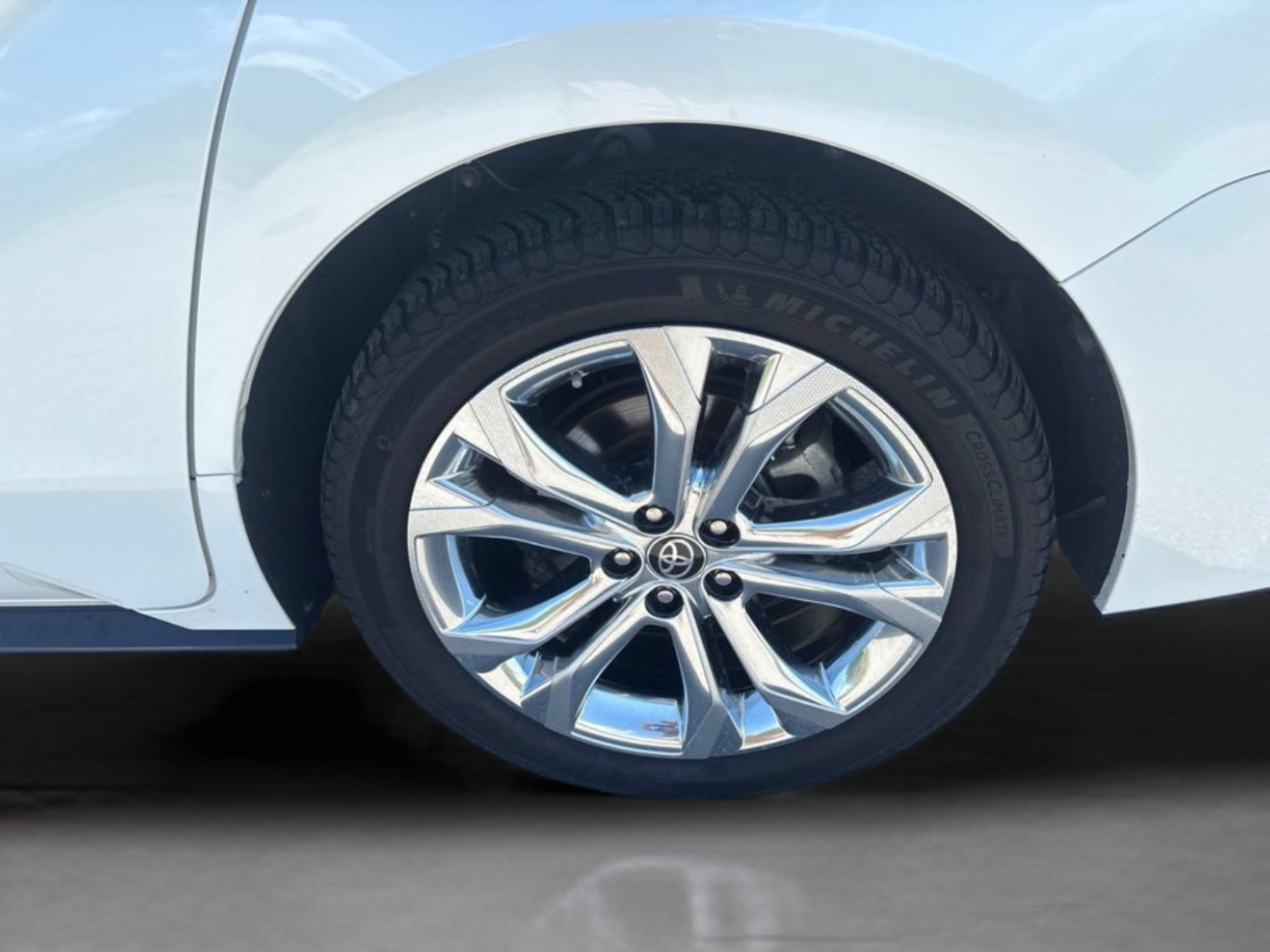 Used 2022 Toyota Sienna Platinum FWD image 35