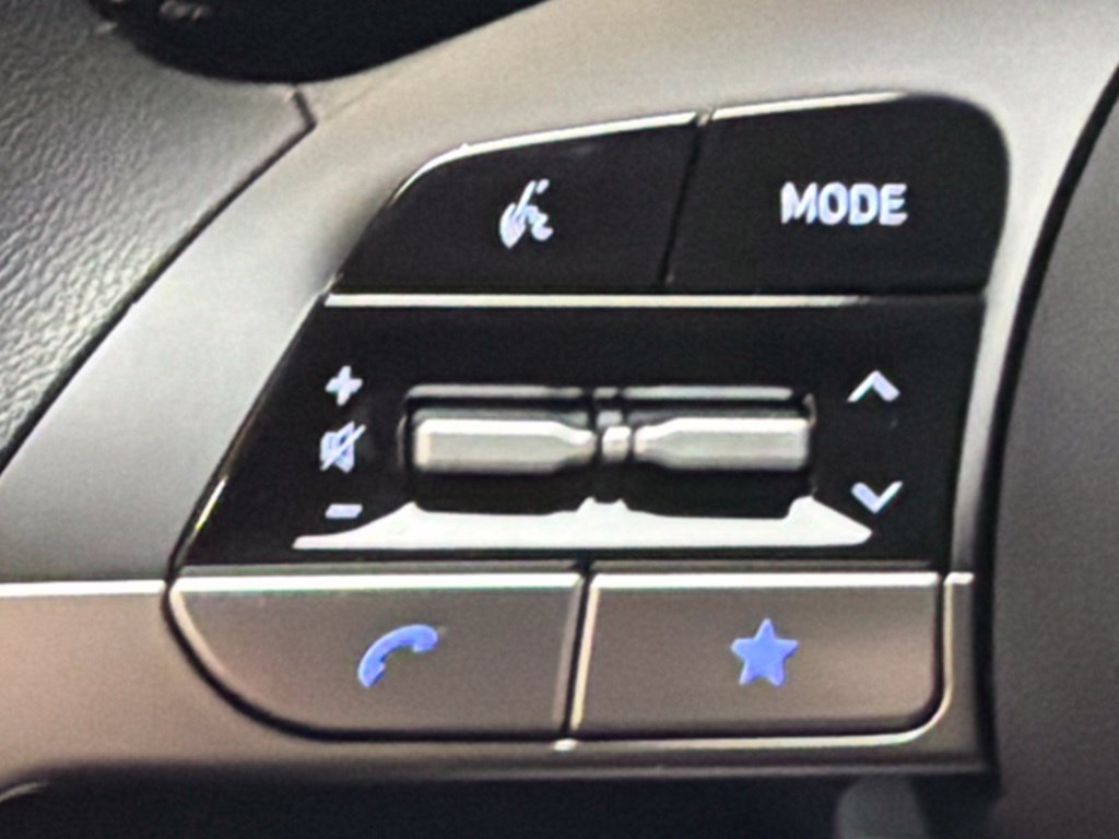 New 2026 Hyundai Elantra SE FWD image 27