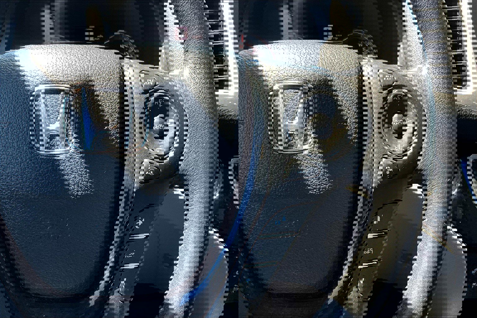 Used 2016 Honda Pilot Elite image 20