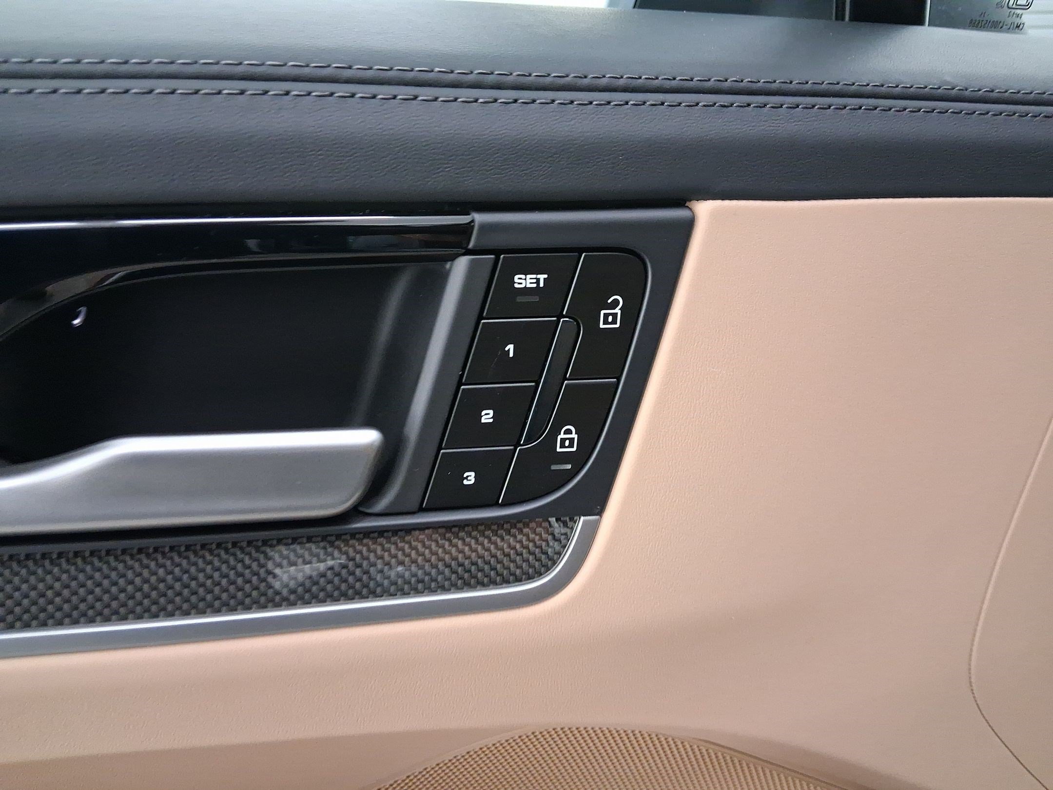 Used 2026 Porsche Cayenne E-Hybrid AWD/4WD image 15