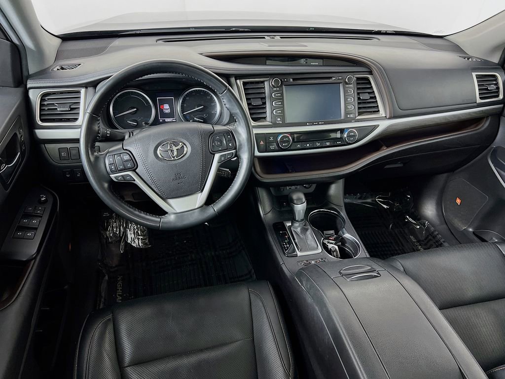 Used 2019 Toyota Highlander Limited Platinum image 23