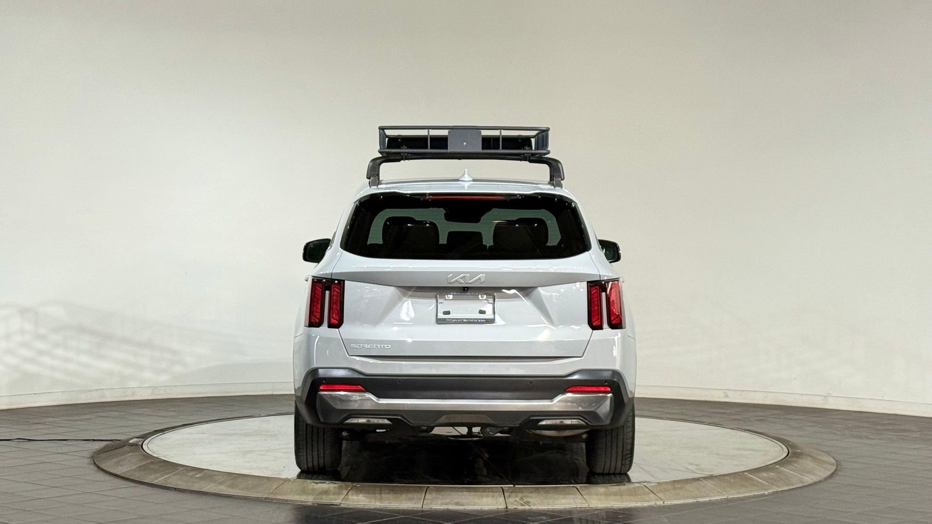 Used 2024 Kia Sorento S w/ Panoramic Sunroof Package image 8