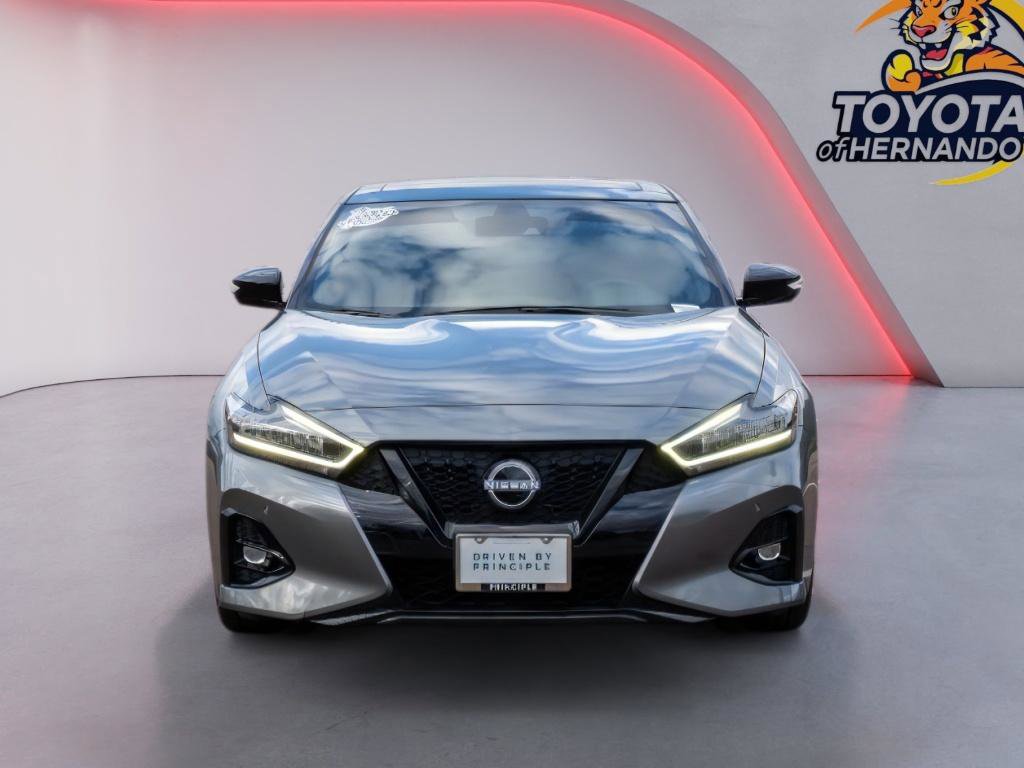 Used 2023 Nissan Maxima SR w/ Sport Mat Group image 2
