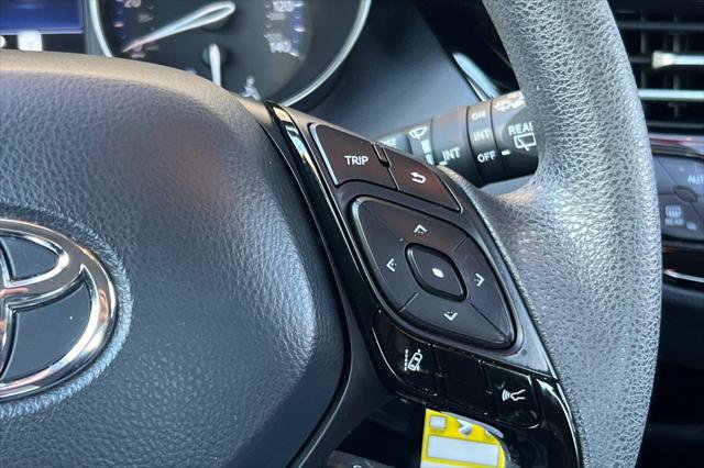 Certified 2021 Toyota C-HR LE image 25