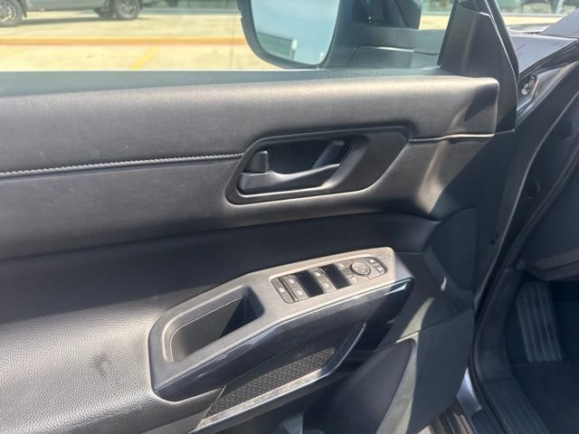 Used 2024 Nissan Pathfinder S FWD image 17