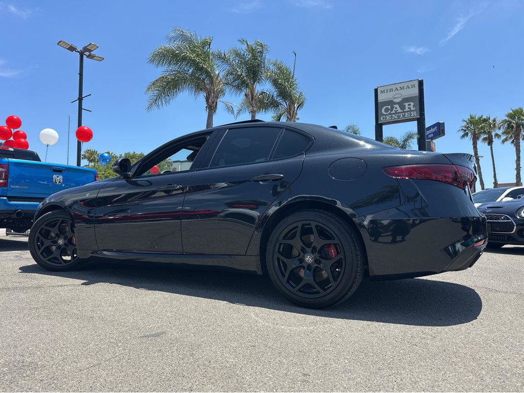 Used 2023 Alfa Romeo Giulia Ti RWD image 3