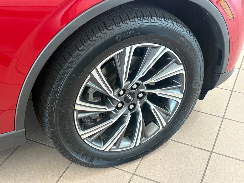 Used 2025 Lincoln Aviator AWD w/ Equipment Group 101A image 12