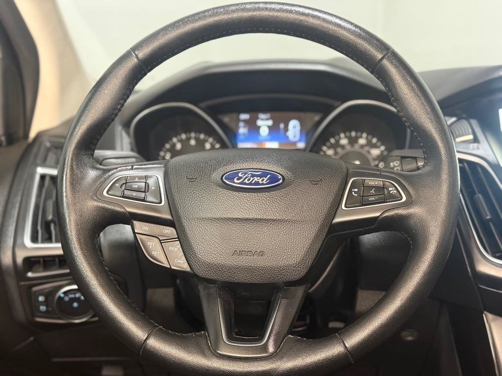 Used 2018 Ford Focus Titanium FWD image 25