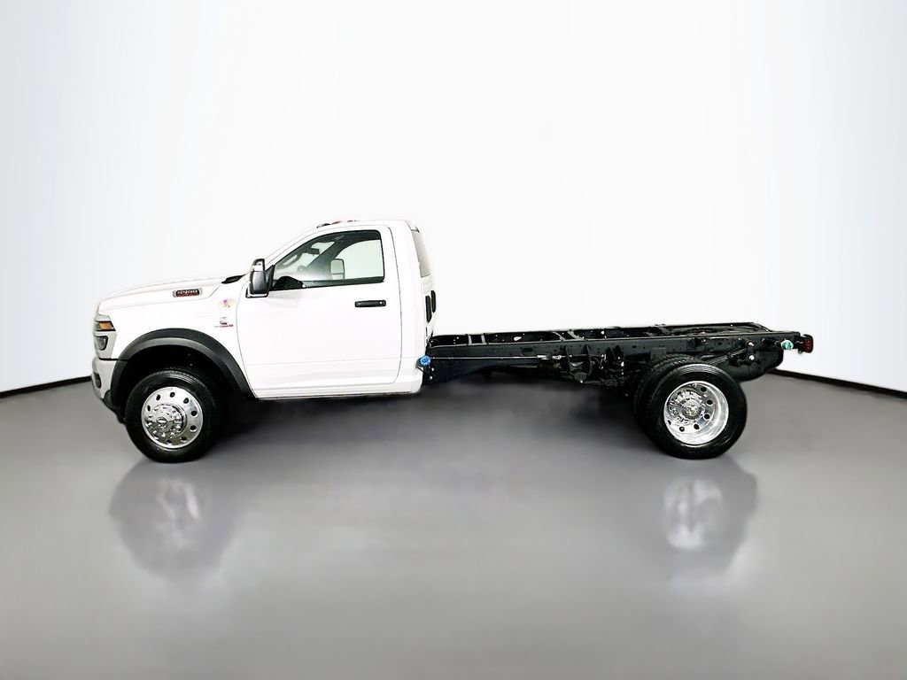 New 2026 RAM 5500 Tradesman w/ Chrome Appearance Group image 4