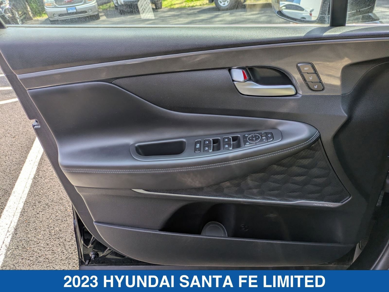 Used 2023 Hyundai Santa Fe Limited image 12