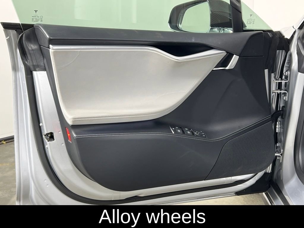 Used 2016 Tesla Model S P90D image 17
