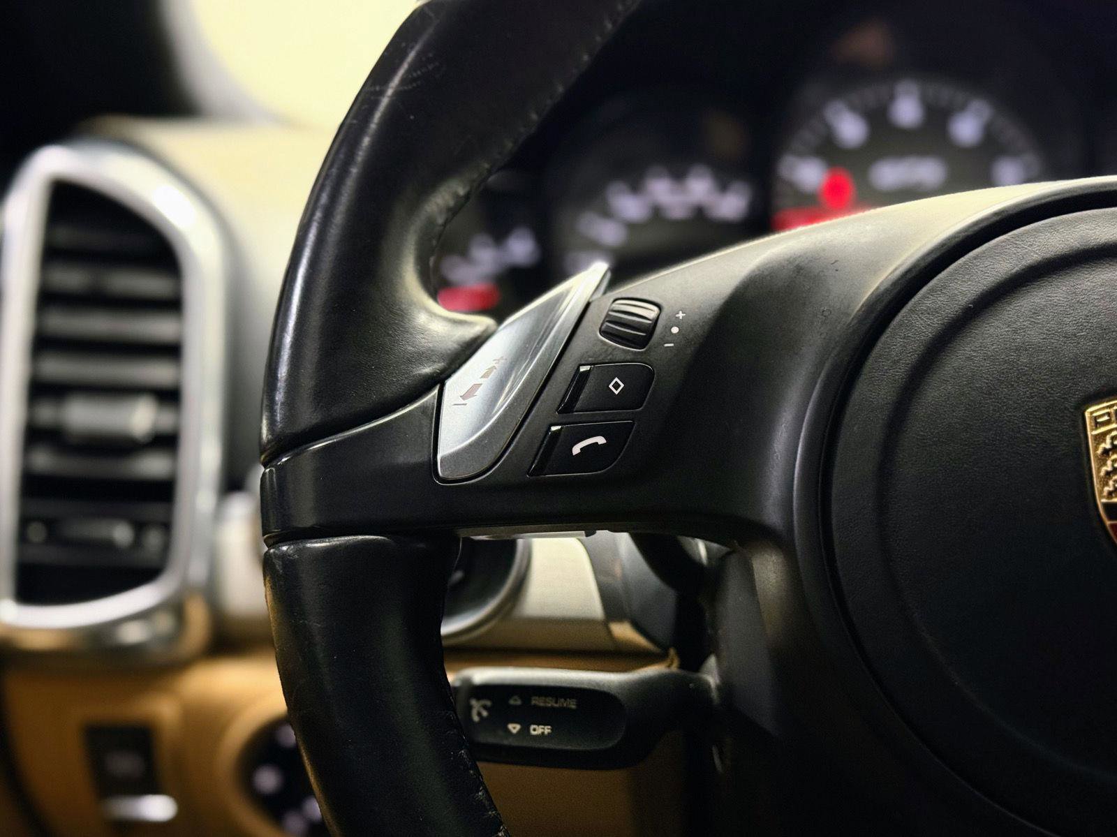 Used 2014 Porsche Cayenne GTS image 18