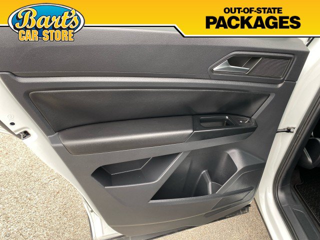 Used 2020 Volkswagen Atlas Cross Sport SE w/ Panoramic Sunroof Package FWD image 17