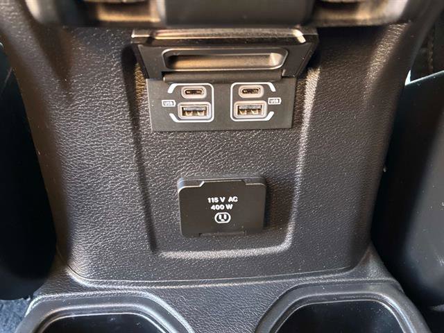 Used 2022 Jeep Gladiator Overland image 15