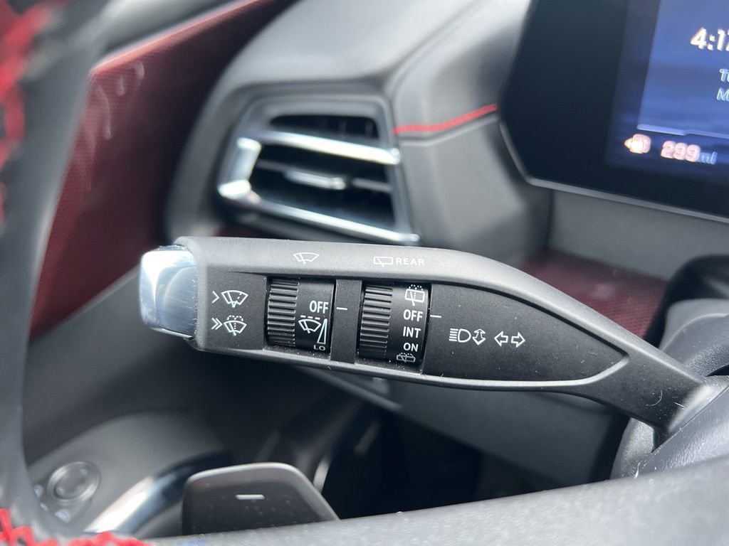 Used 2025 Chevrolet Traverse RS w/ LPO, Floor Liner Package image 16