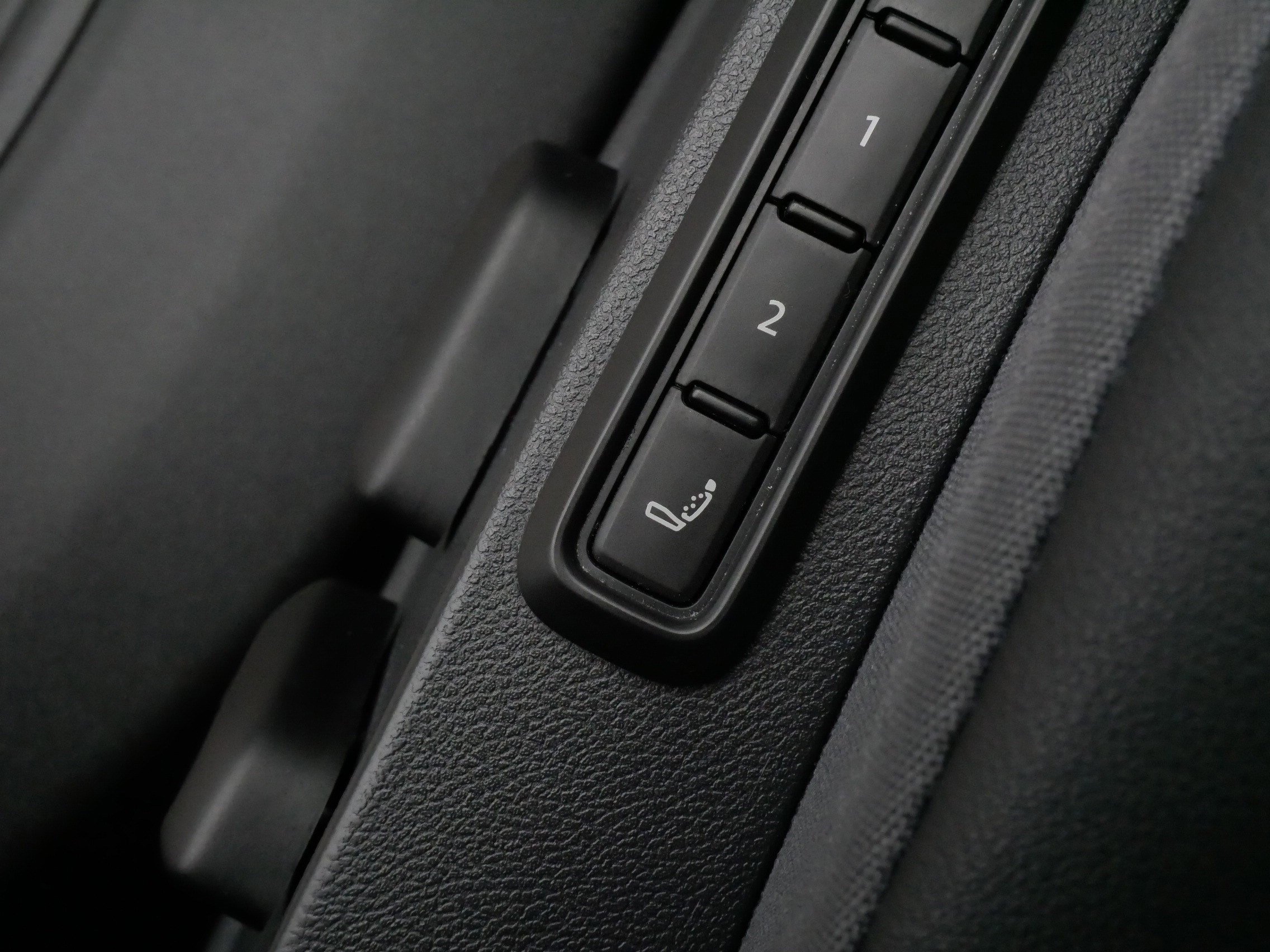 Used 2023 Volkswagen ID.4 S RWD image 28